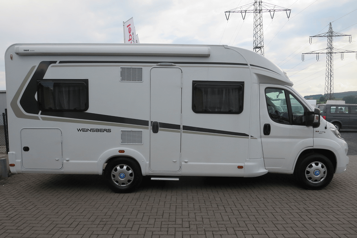 Weinsberg CaraSuite 650MF mieten bei Auto Service Abel GmbH in Eiterfeld